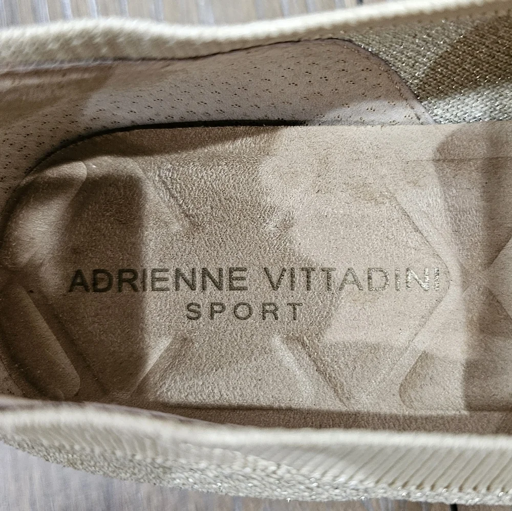 ADRIENNE VITTADINI Niko Size 8.5 M